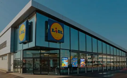 Benefits of Digital Transformation in Retail: 8 Proven Ways Smart Retail Technology Improves Efficiency and Sales