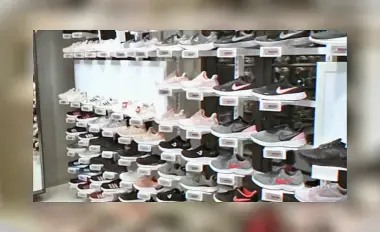A Quick Tour of Zakcret Store Decorated with ZKONG ESL